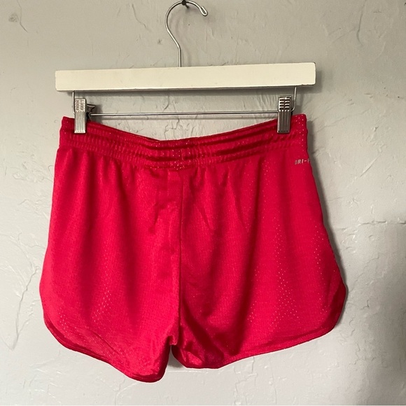 Nike Women's Vibrant Red Athletic Shorts Elastic Waist Pull On sz small Soccer - Picture 2 of 4